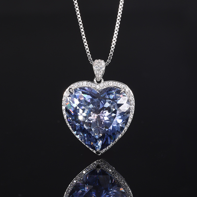 Shiny Cut Heart Pendant Neckla - Women Accessories In Wholesale 评论和价格